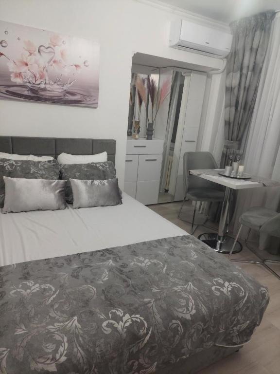 City Lux Square Apartment Скопье Экстерьер фото
