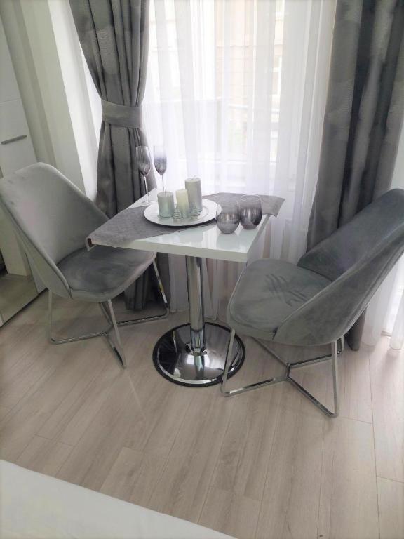 City Lux Square Apartment Скопье Экстерьер фото